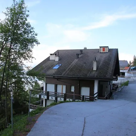 In Near Cable Car 아파트 *